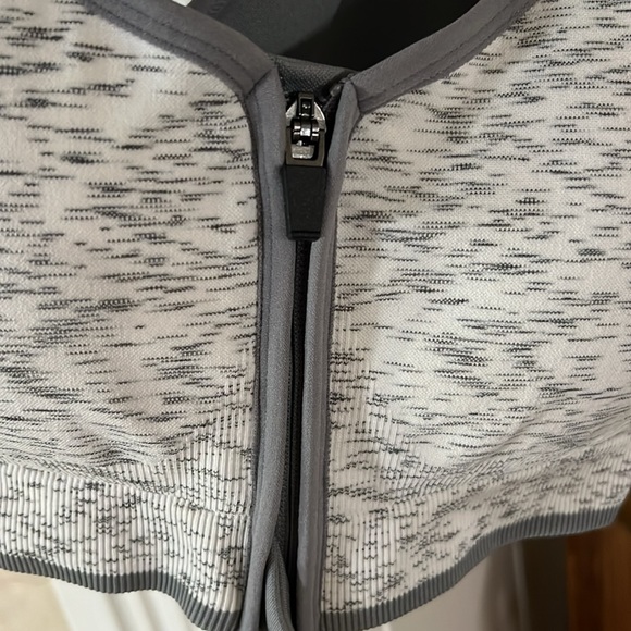 Avia Zip Front Sports Bra  size Large - Picture 4 of 5